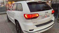 جیپ گراند شیرۆکی